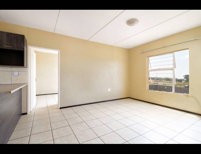 2 BEDROOM APARTMENT FOR SALE IN HONEYPARK